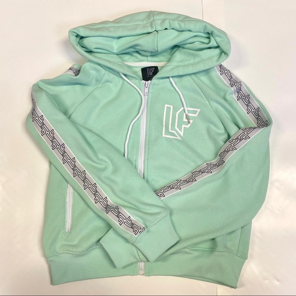 LF THE BRAND skirt set - Picture 3 of 4